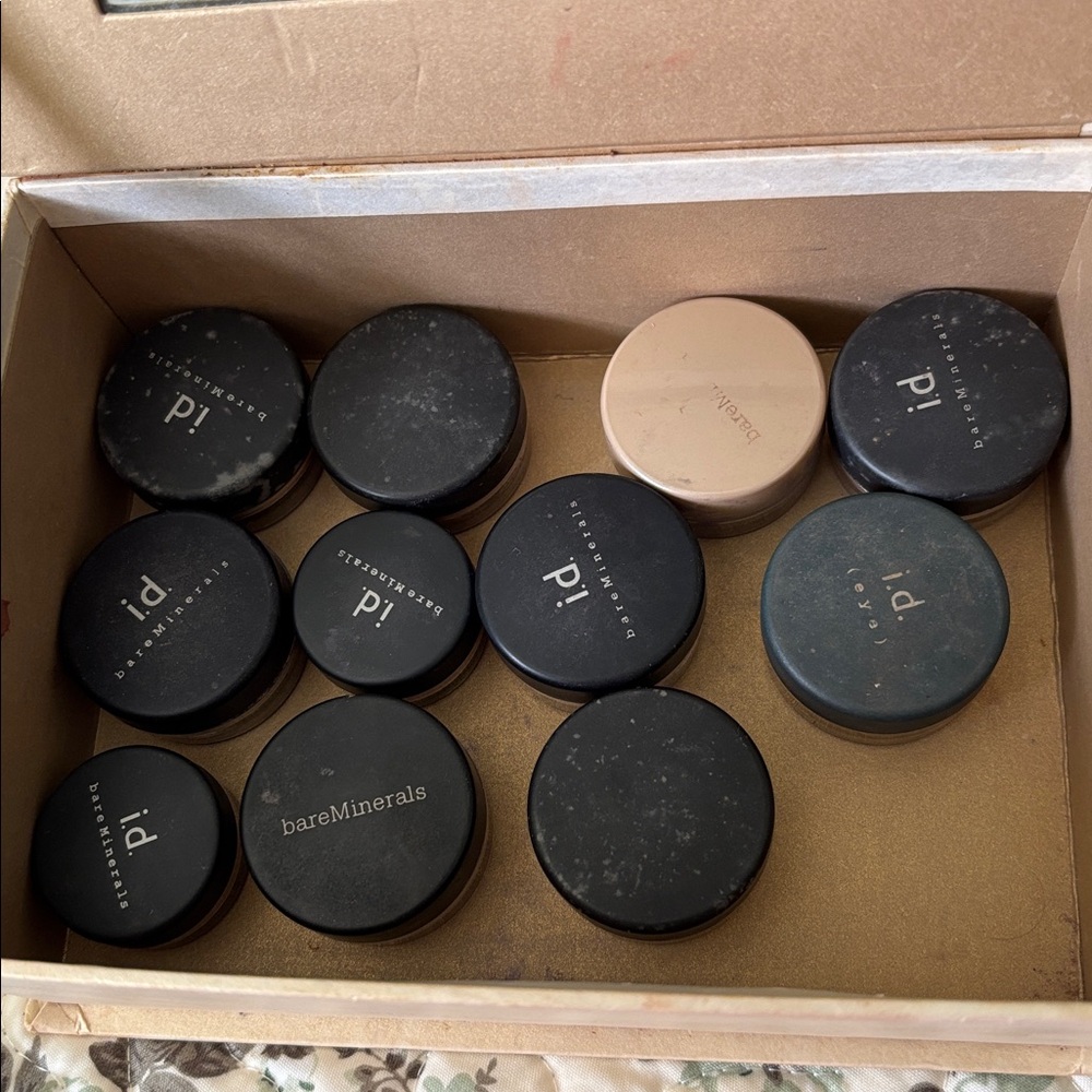 bareMinerals i.d. Eyeshadow Set in various colors, all eyeshadow